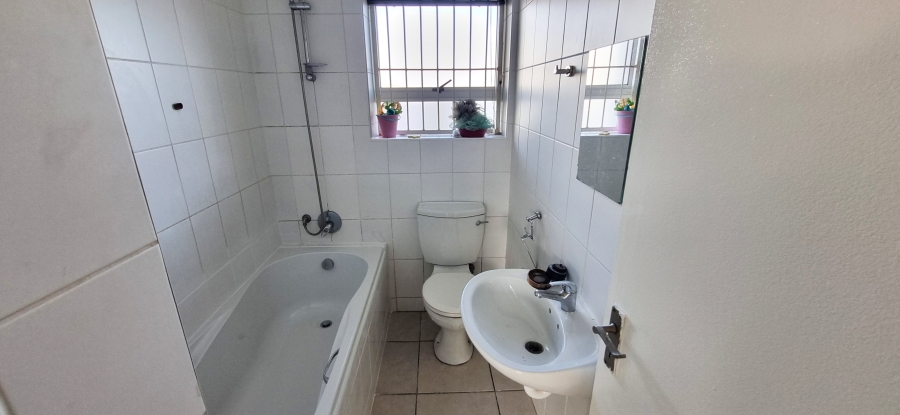 To Let 2 Bedroom Property for Rent in Melkbosstrand Central Western Cape